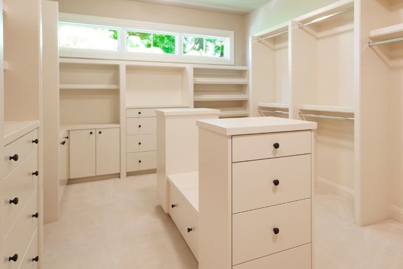 fabulous and glamorous wardrobes with lots of drawers