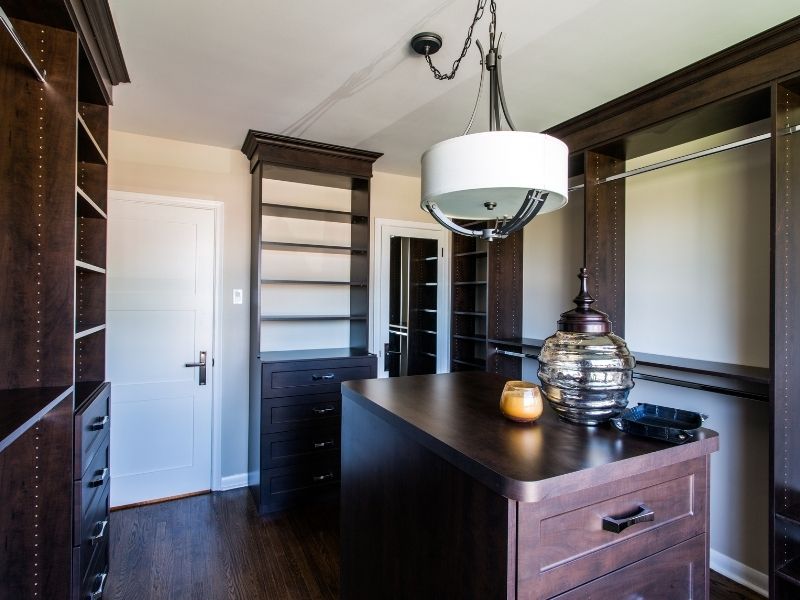 stylish and modern custom built wardrobe