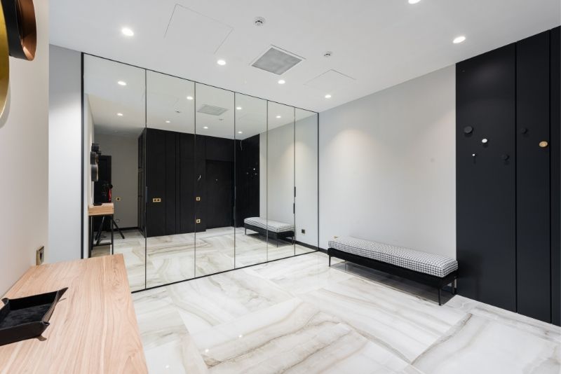 Corner to corner mirror wardrobe